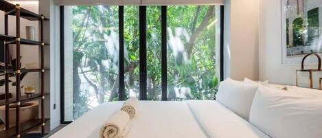 1 dormitori, planxa i posts de planxar, wifi i roba de llit