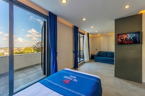 Deluxe Triple Room | Premium bedding, Select Comfort beds, free minibar items, in-room safe