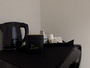 Coffee and/or coffee maker - Nicarè Rooms Black Room Historic Center and City Center Agrigento (Agrigento)