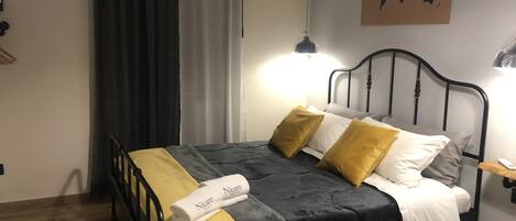 1 bedroom, travel crib, WiFi, bed sheets