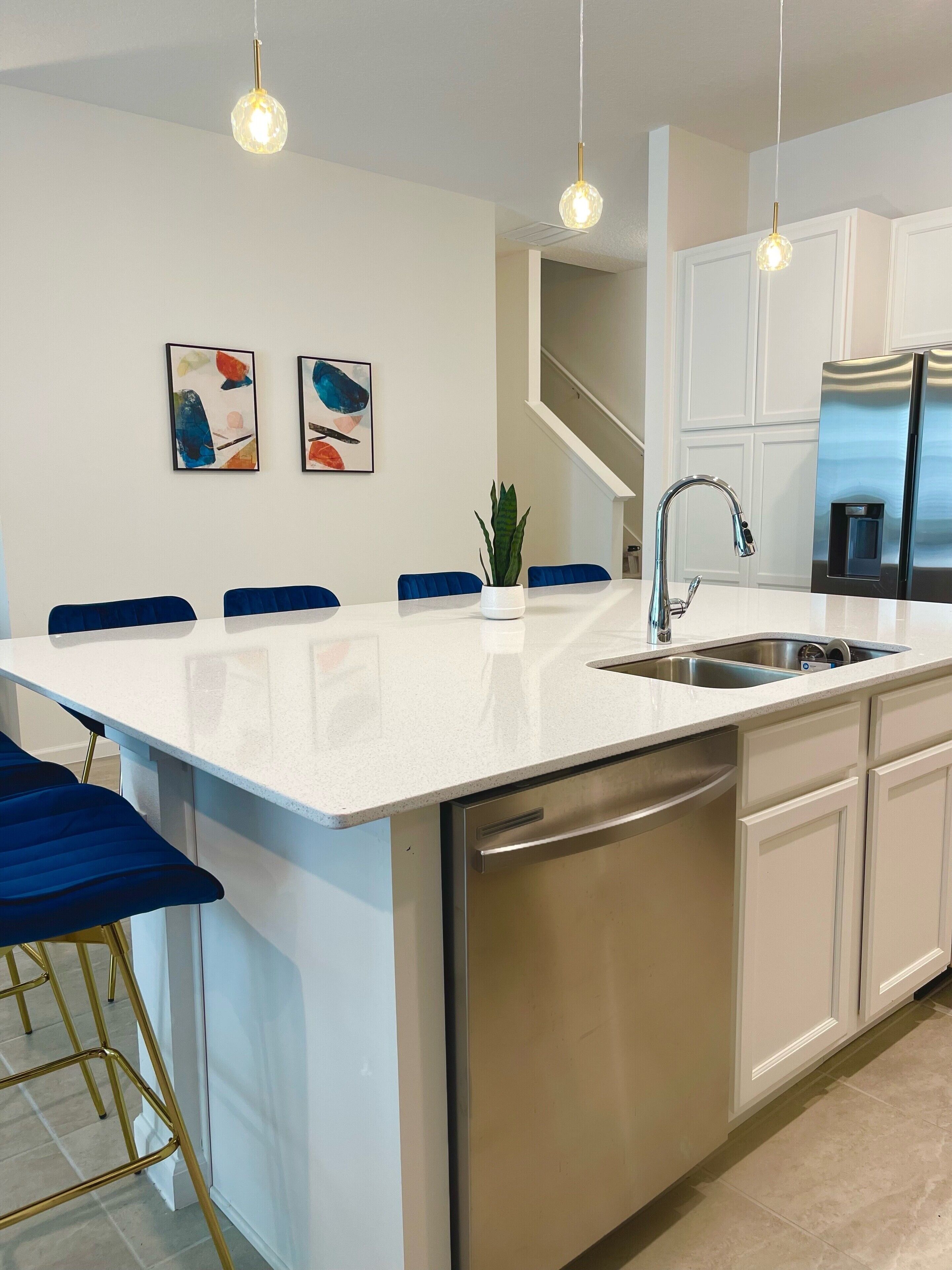 Kissimmee Massive luxury homes for 30 to 52 guests-grills-pools-games _Disney 