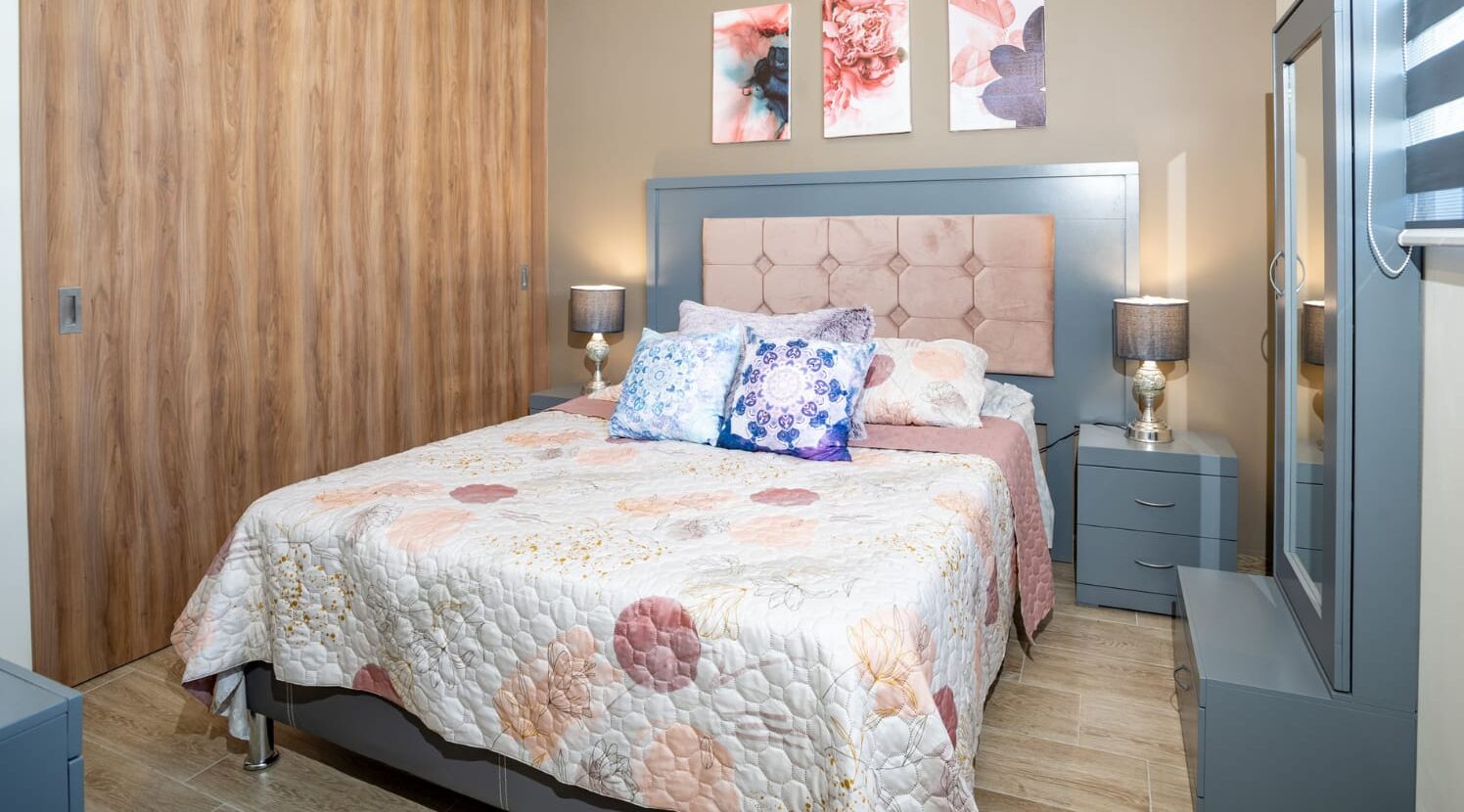 Radiant Family House l Rooftop & Pool | Near mall