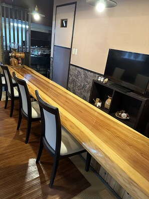 Dining - Enjoy Nanki with 2 meals☆River Fun★Sea Fun★Mountain Fun★Sightseeing Tour★Sushi. Tempura. Sashimi Cuisine ★Guesthouse Rengeen (東牟婁郡那智勝浦町八尺鏡野)
