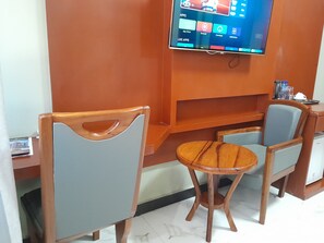1 bilik tidur, meja, Wi-fi percuma, cadar katil 