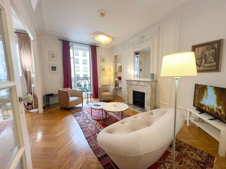 Chic Grenelle | 3 Bedroom Apartment In Paris - Issy-les-Moulineaux
