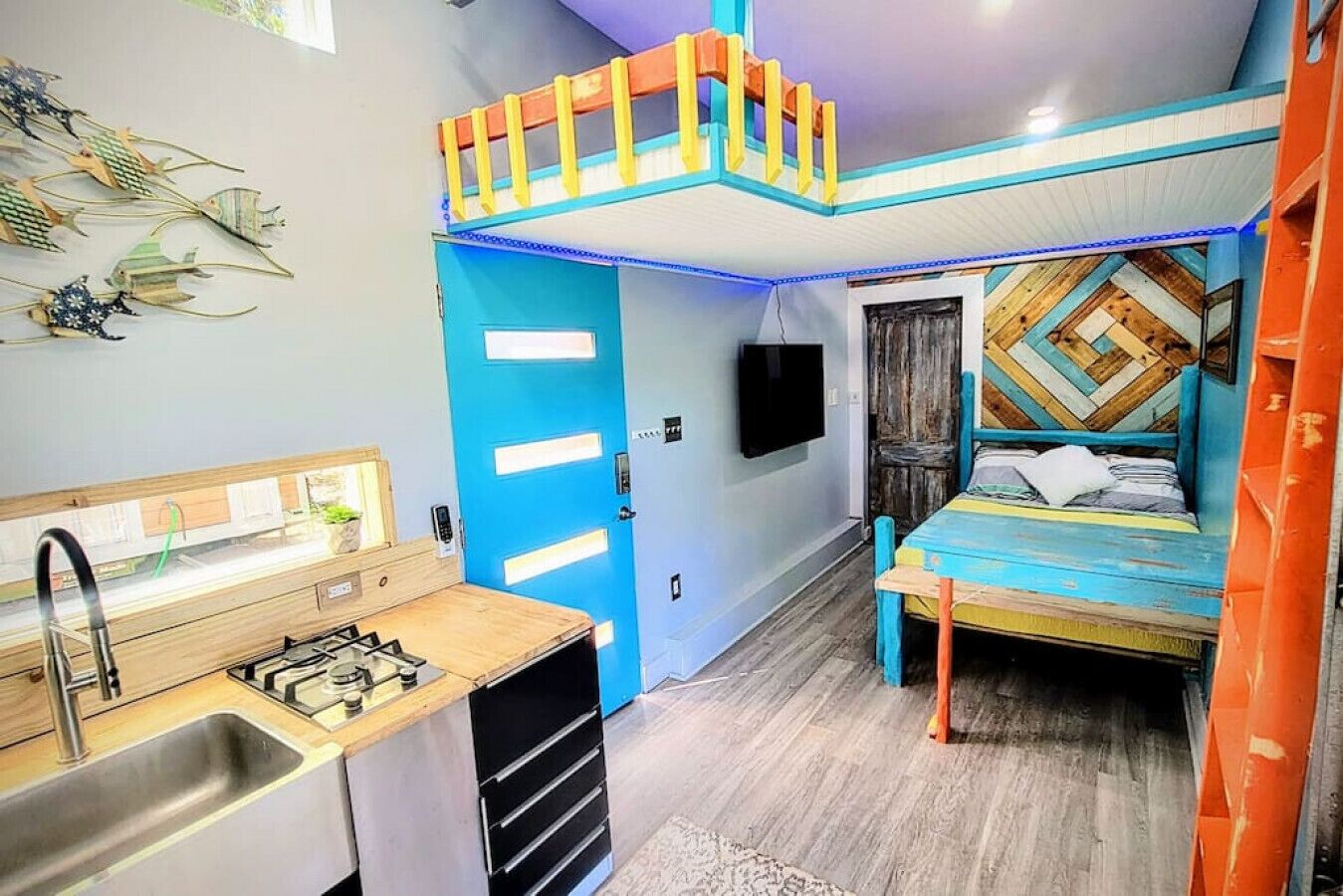 Orlando Sunshine Lake Shack