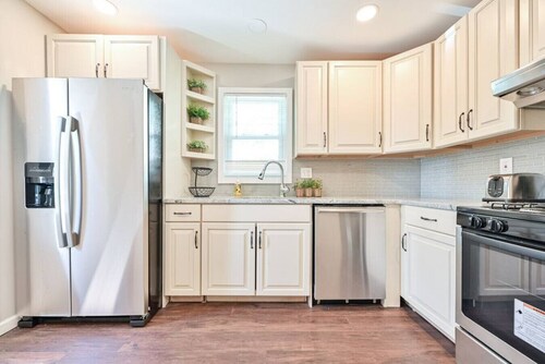 653 3rd St Unit 2 · After-Dune Delight