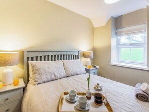 2 bedrooms, free WiFi, bed sheets - 2 bedroom accommodation in Capel Garmon, near Betws-y-Coed (Capel Garmon, near Betws-y-Coed)