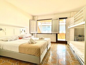 2 bedrooms, free WiFi, bed sheets