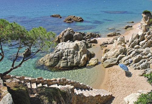 IMPALS House with private garden