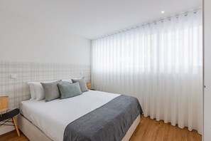 1 soverom, skrivebord, strykejern/-brett og wi-fi (inkludert)