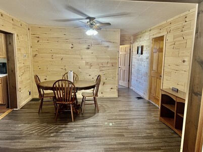 House 300 yards from Lake Logan! A few miles from Hocking Hills State Park!