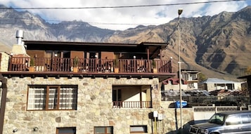 Fachada de la propiedad