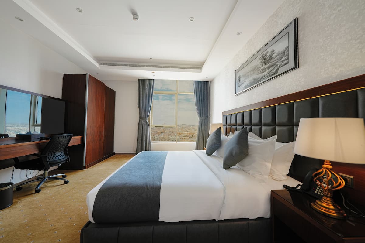 Junior Suite | Egyptian cotton sheets, premium bedding, pillowtop beds