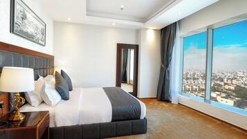 Apartment Two Bed Rooms Two Toilets-City View | Terrace/patio
