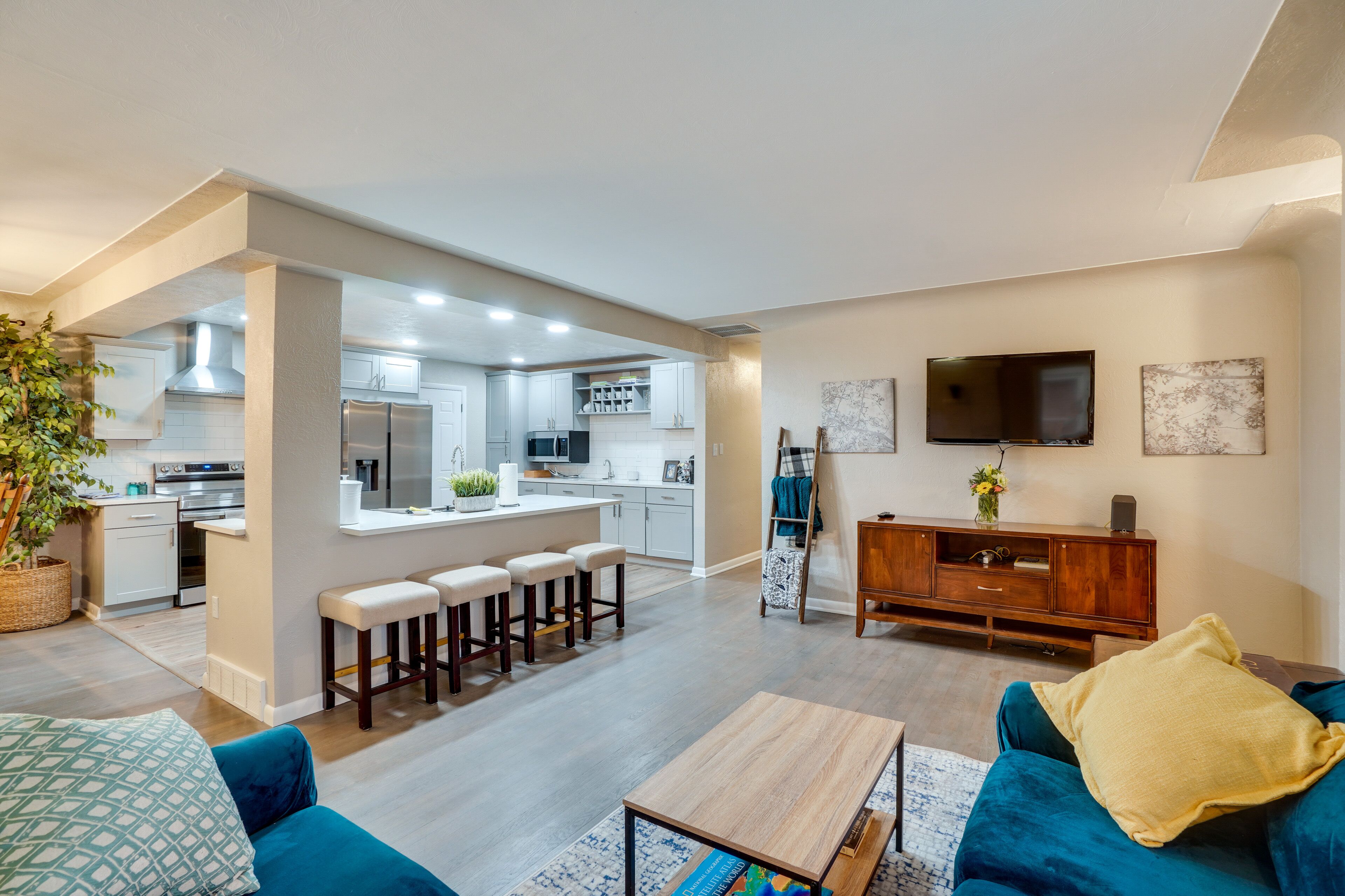 Dog-Friendly Wheat Ridge Home ~ 7 Mi to Denver!