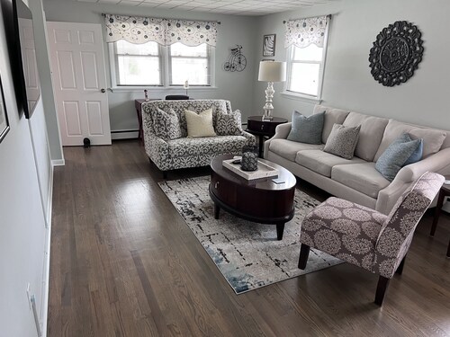 "Greetings from Asbury"  
O.C. Gardens - 2 BR 2 Bath 
Sunny Corner Breezes