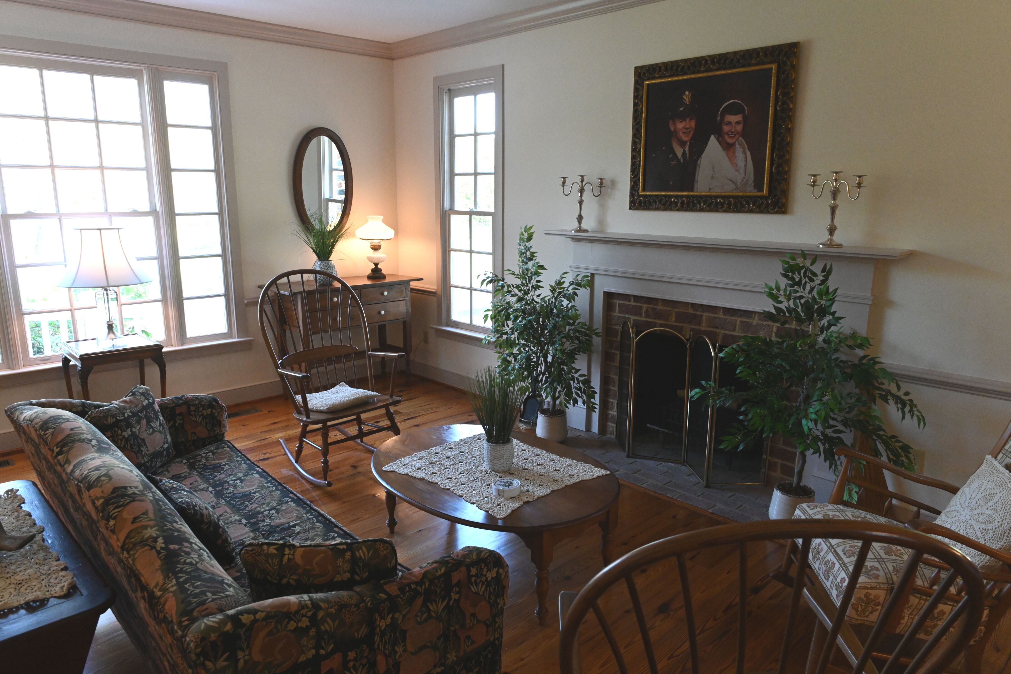 Historic Athlone Farm: Spacious 6500 sf. Gorgeous Grounds, Historic Outbuildings