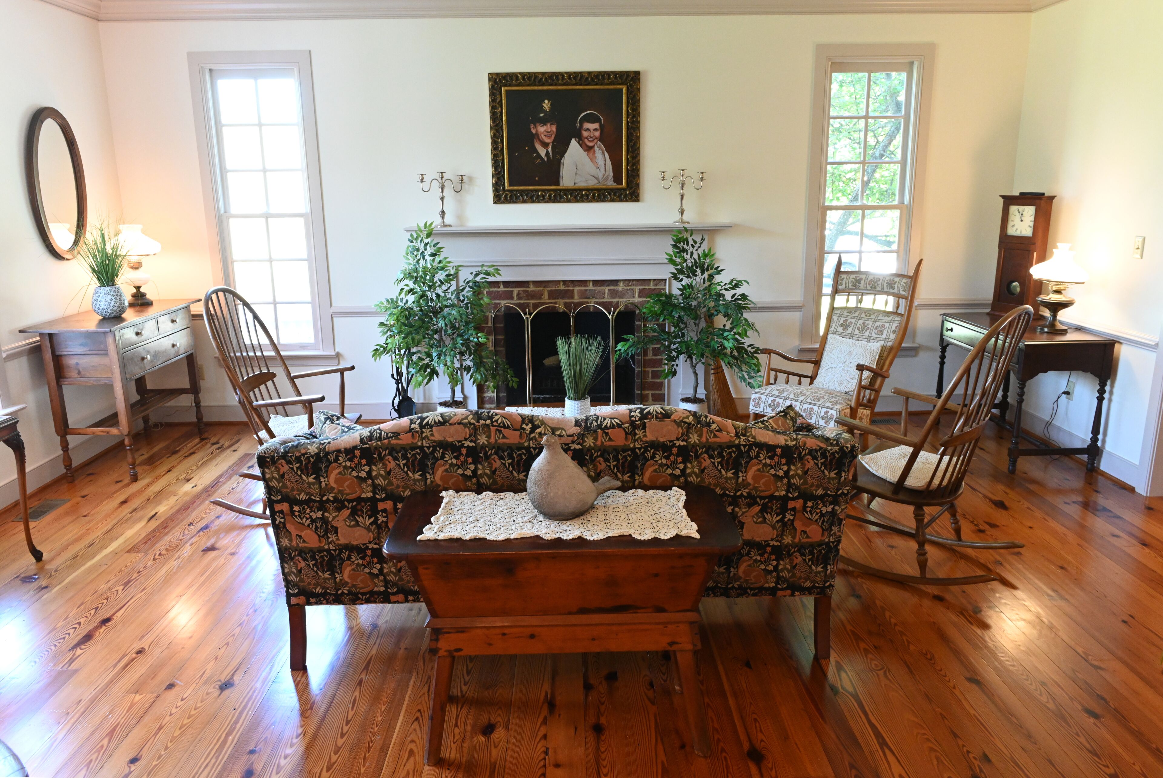 Historic Athlone Farm: Spacious 6500 sf. Gorgeous Grounds, Historic Outbuildings