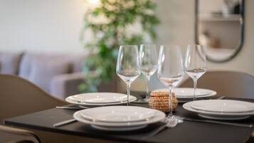 Deluxe Studio | Spiseområde på rommet