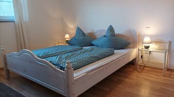 2 Schlafzimmer, Bügeleisen/Bügelbrett, Reisekinderbett, kostenloses WLAN