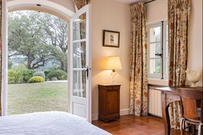 5 Schlafzimmer, Bügeleisen/Bügelbrett, kostenloses WLAN, Bettwäsche