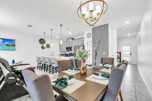 Dining - EV_790 - 4 Bed 3 Bath Townhome with Screened-In Private Pool, Custom Kids Bedroo (Davenport)