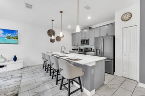 Fridge, microwave, oven, dishwasher - EV_790 - 4 Bed 3 Bath Townhome with Screened-In Private Pool, Custom Kids Bedroo (Davenport)