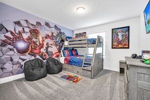 4 bedrooms, iron/ironing board, WiFi, bed sheets - EV_790 - 4 Bed 3 Bath Townhome with Screened-In Private Pool, Custom Kids Bedroo (Davenport)