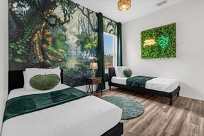 4 bedrooms, iron/ironing board, WiFi, bed sheets