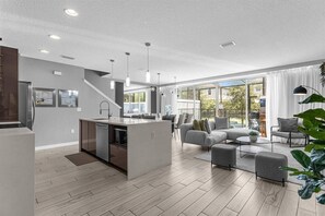 Interior - 4 Bedrooms/ 3.5 Bathrooms/ Le Reve (4428 LR) (Kissimmee)