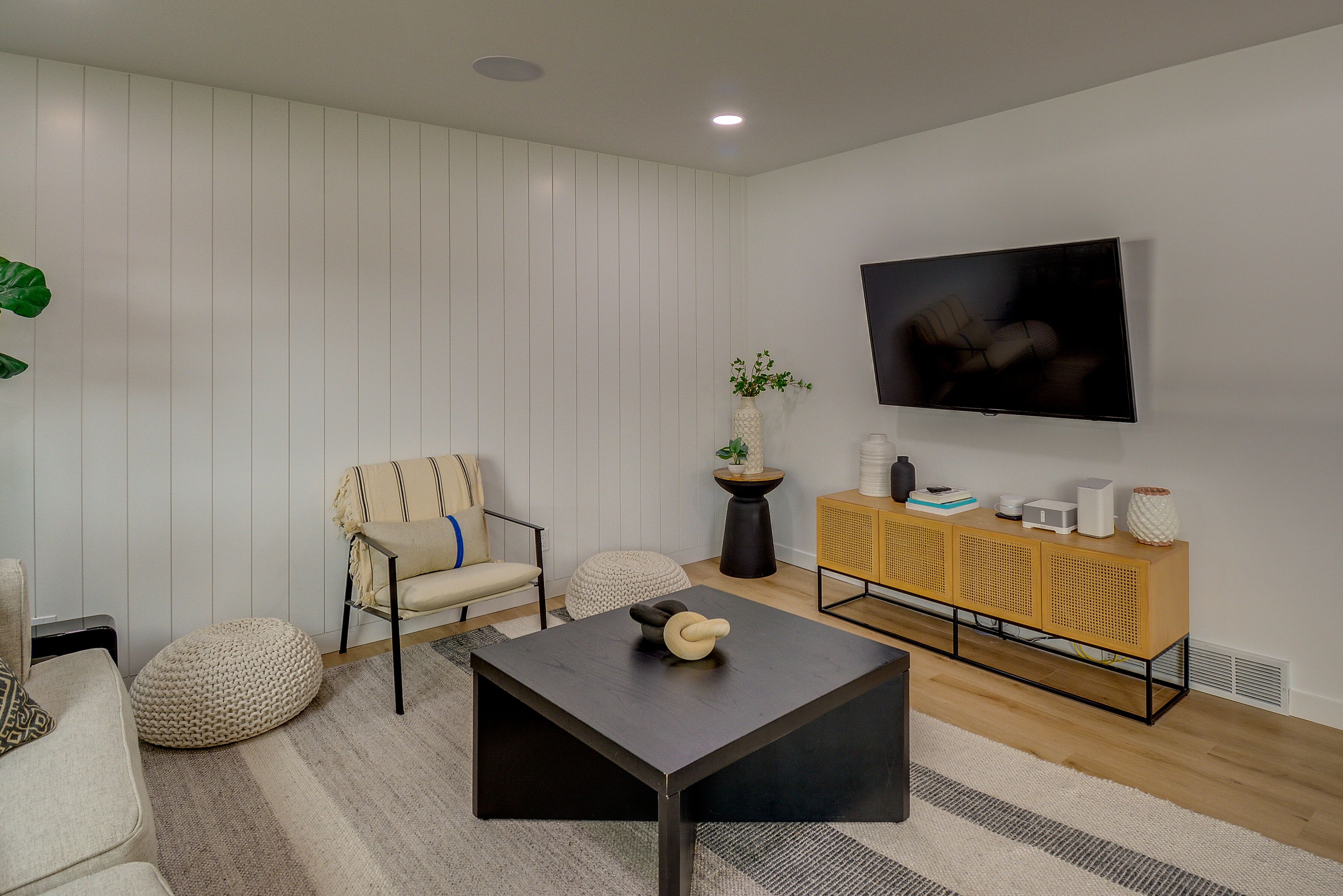 Waterfront Cottage on Angle Lake w/ Private Deck