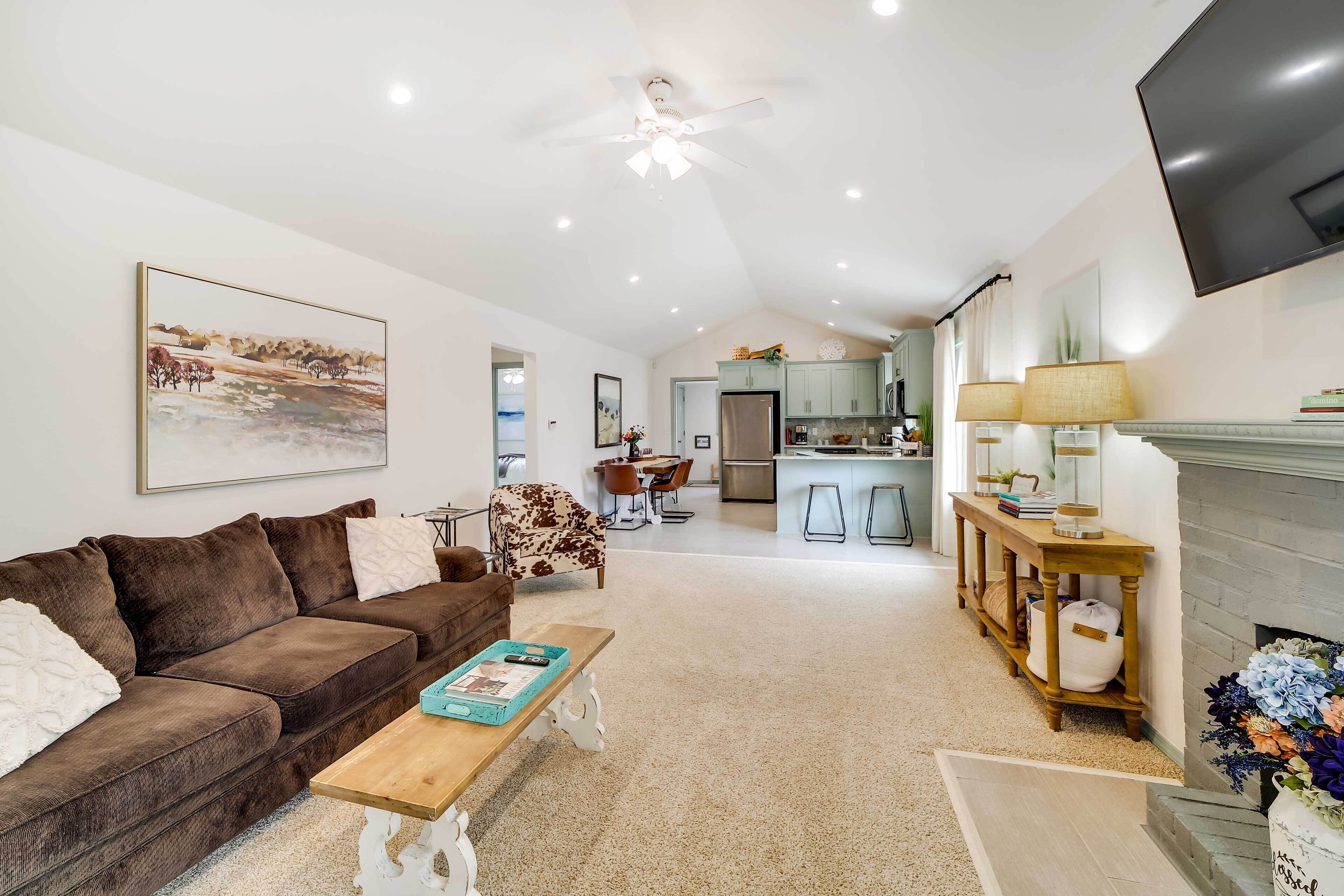 Tulsa Vacation Home ~ 3 Mi to Downtown