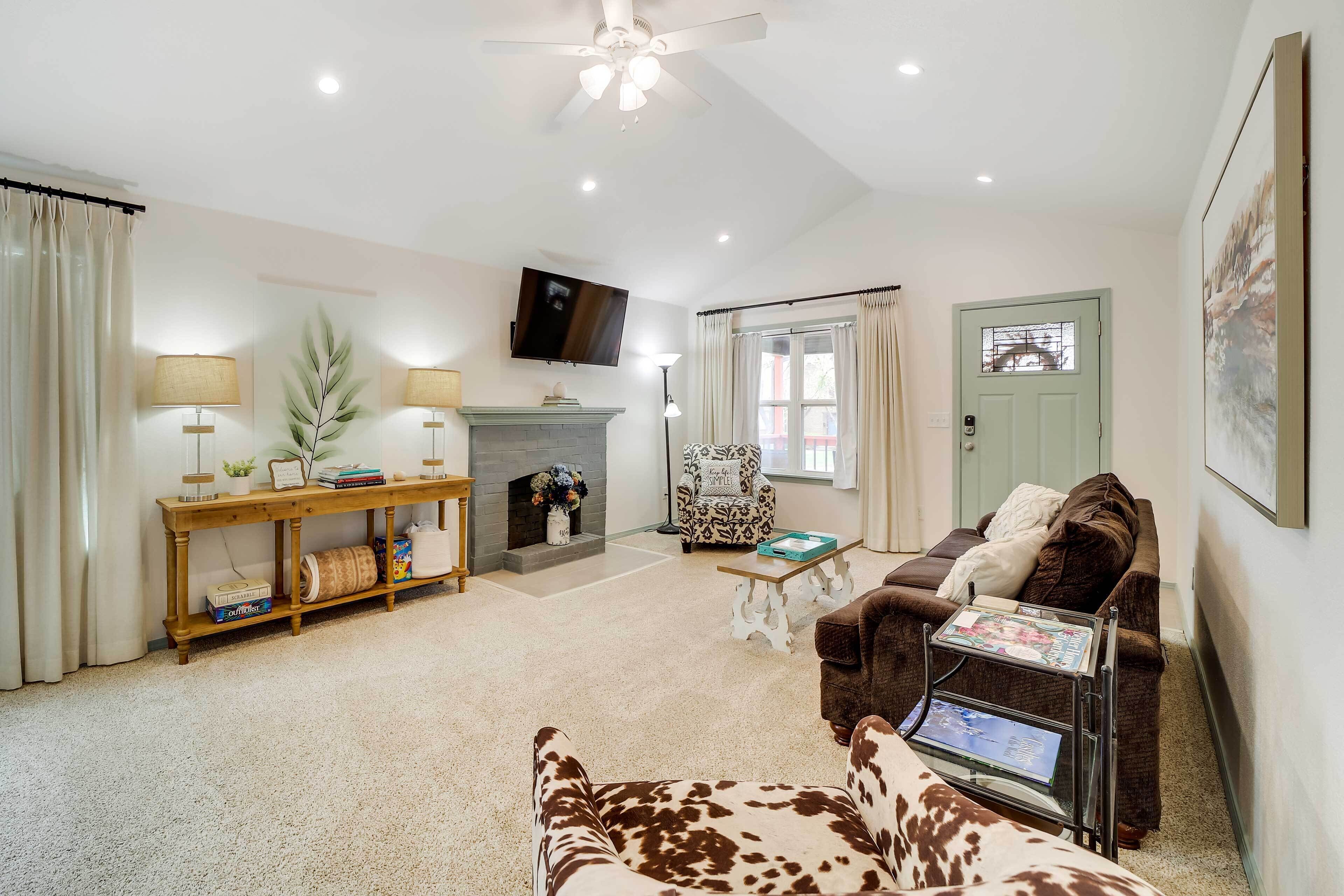 Tulsa Vacation Home ~ 3 Mi to Downtown