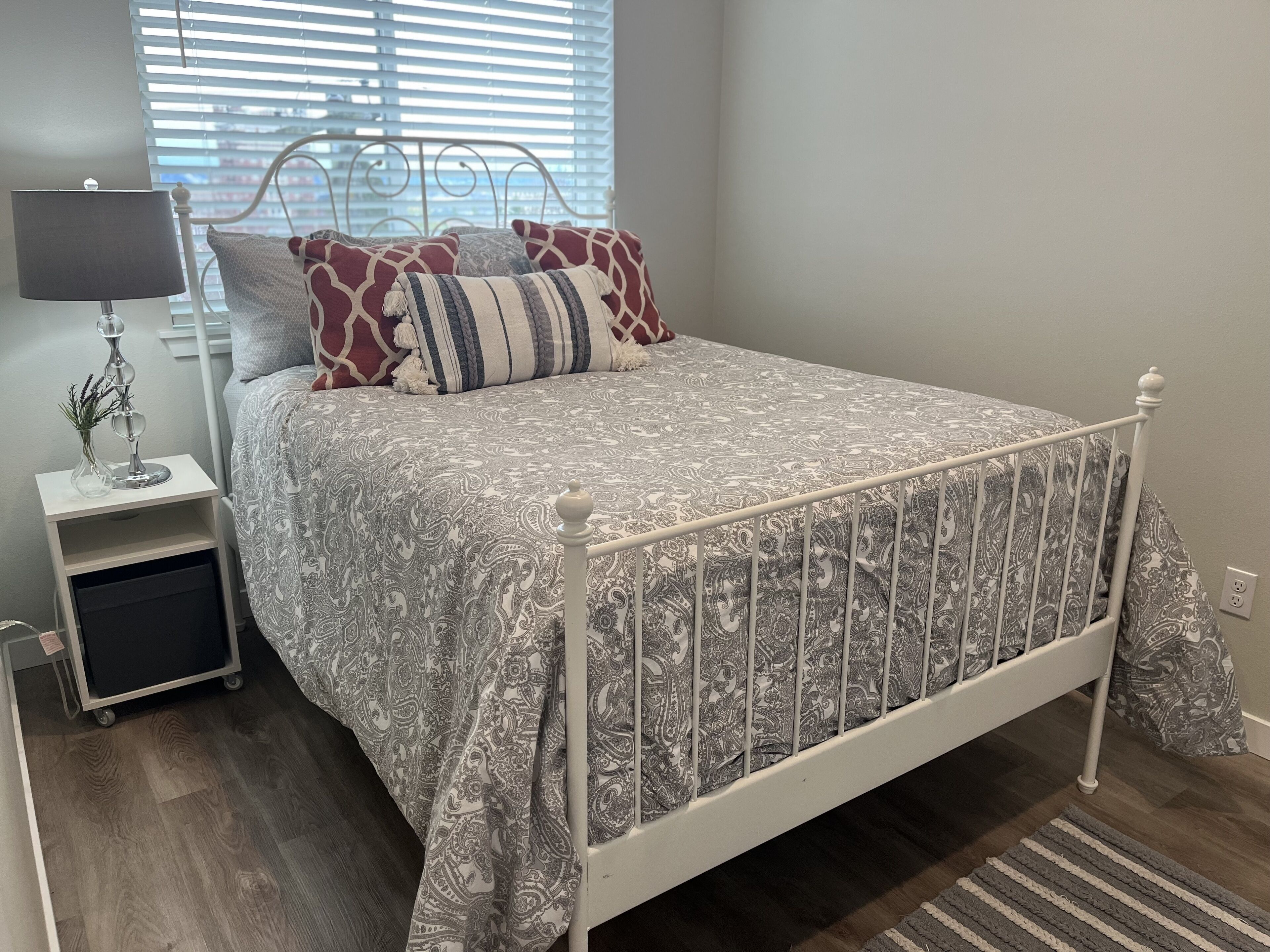 Tacoma New 1 Bedroom Apartment near Parks & Hospital