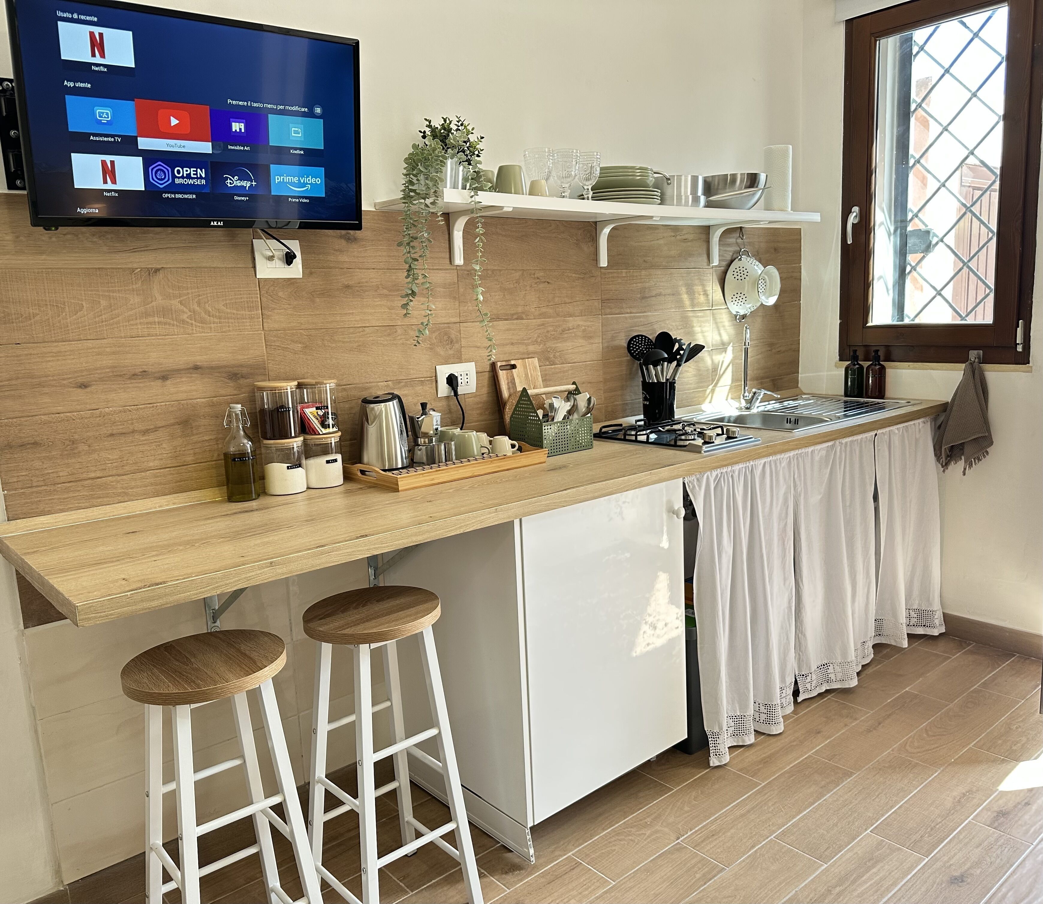 Green House-Fiumicino Rome Airport-Bright Studio Apartment