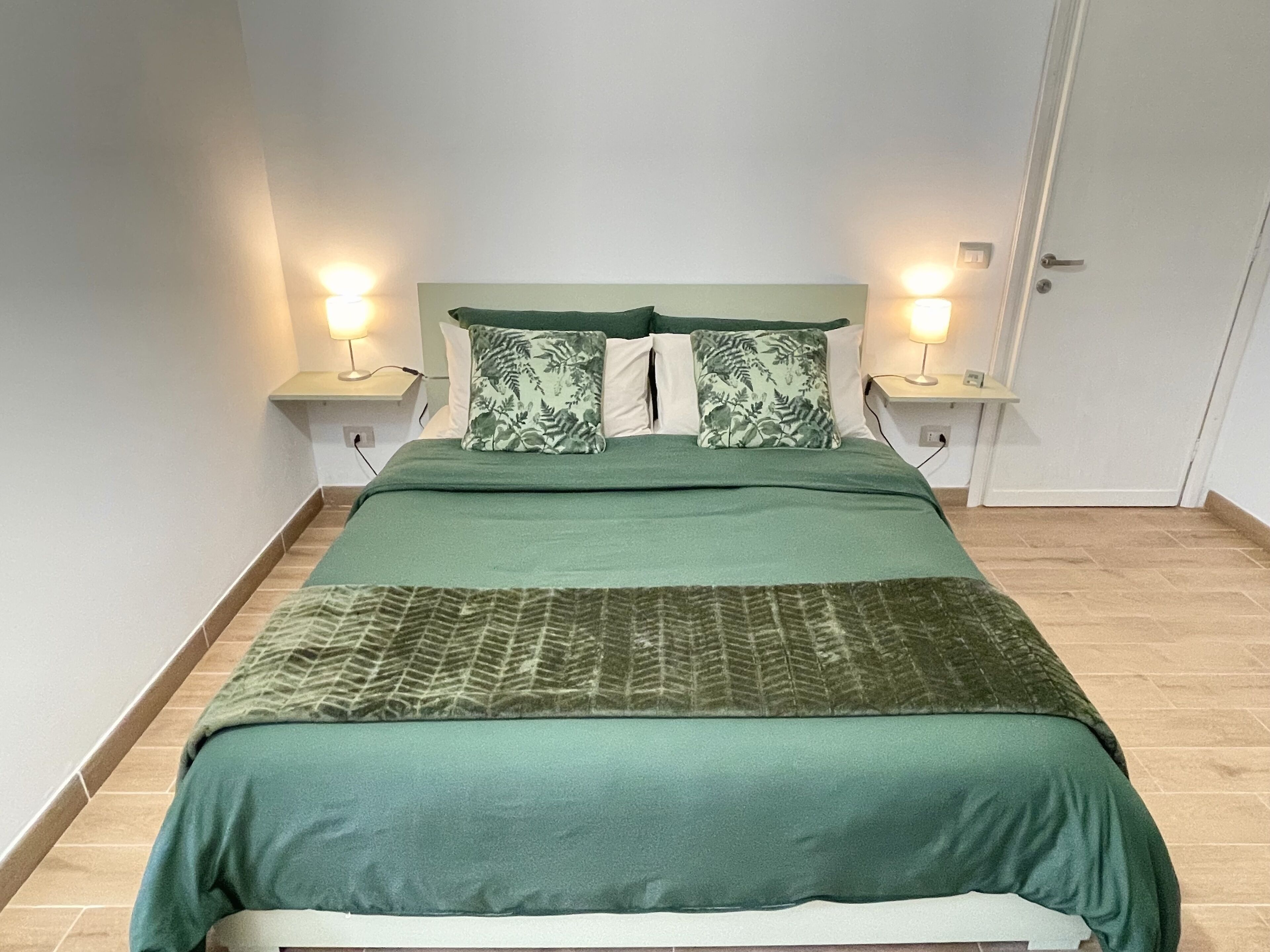 Green House-Fiumicino Rome Airport-Bright Studio Apartment