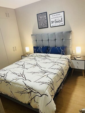 1 habitación, wifi y ropa de cama