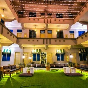 Televisión LED de 24 pulgadas con canales vía satélite y televisión 