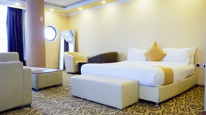 Family Room, 2 Bedrooms