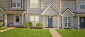 💙Wiregrass WelcomeTownhome💙 Single garage. 5 min. to FT Novosel