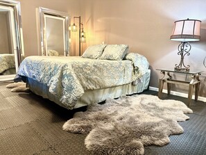 3 chambres, bureau, Wi-Fi gratuit, draps fournis
