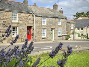 Exterior - 3 bedroom accommodation in Lelant, near Hayle (Lelant, near Hayle)