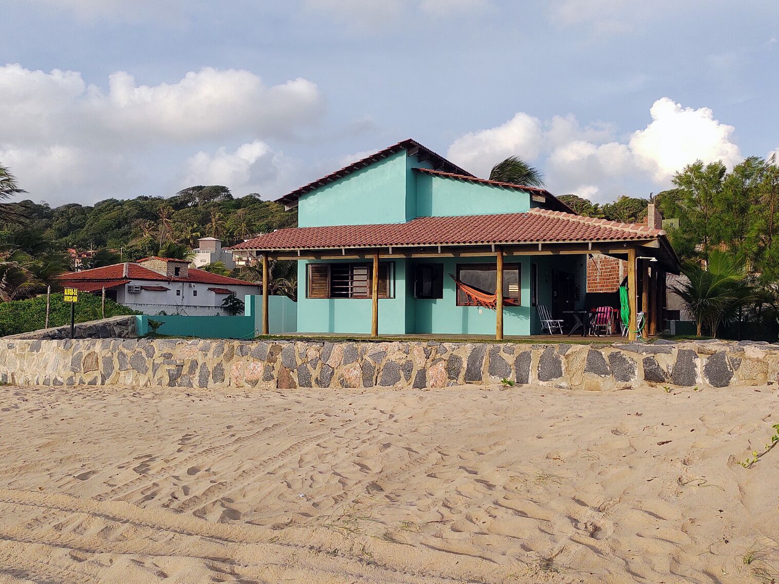 A window to the sea at Sagi Beach
