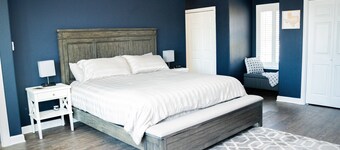 Birdsong Cottage - A gorgeous lake view cottage