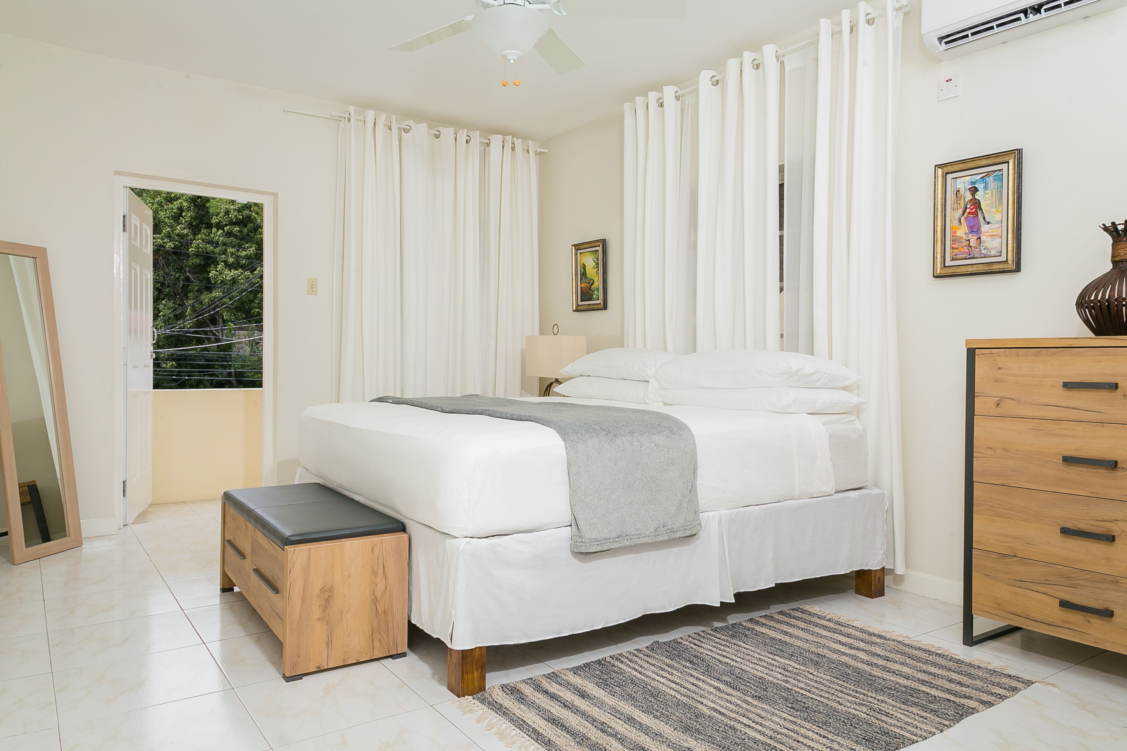 2 bedrooms, WiFi, bed sheets