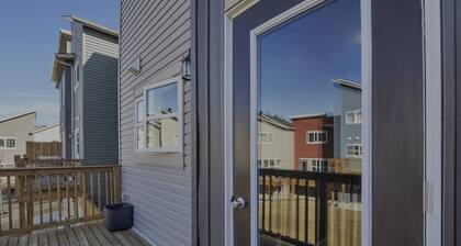 Near Edmonton International Airport (6Km)