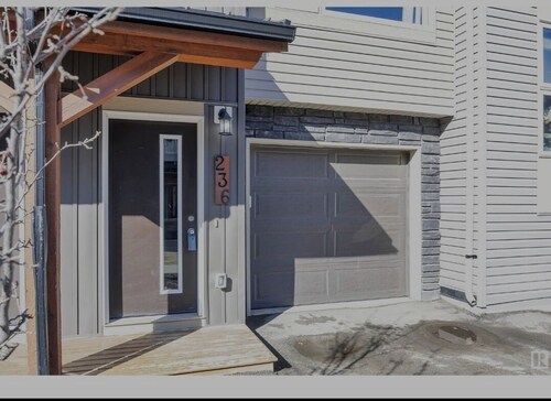 Near Edmonton International Airport (6Km)