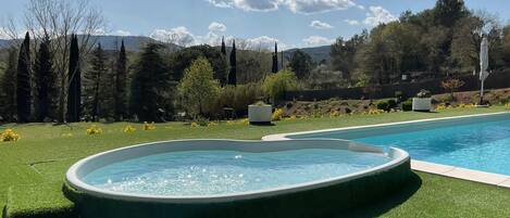 Alberca al aire libre