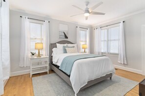 3 chambres, fer et planche à repasser, lit parapluie, Wi-Fi gratuit